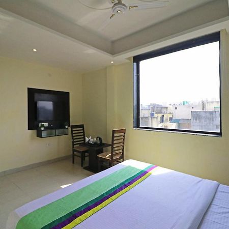 Hotel Paragon Suites Nowe Delhi Zewnętrze zdjęcie