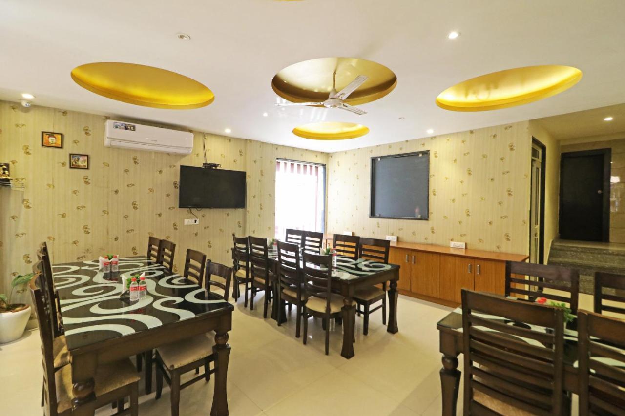 Hotel Paragon Suites Nowe Delhi Zewnętrze zdjęcie
