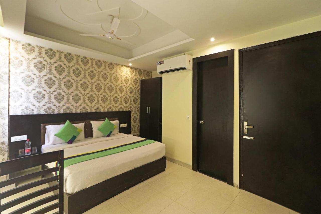 Hotel Paragon Suites Nowe Delhi Zewnętrze zdjęcie