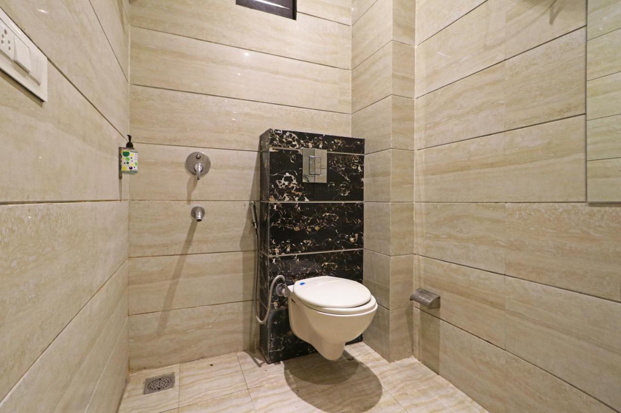 Hotel Paragon Suites Nowe Delhi Zewnętrze zdjęcie